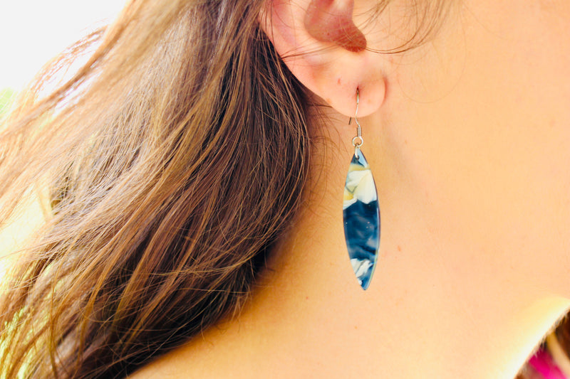 Surf's Up Accent Earrings